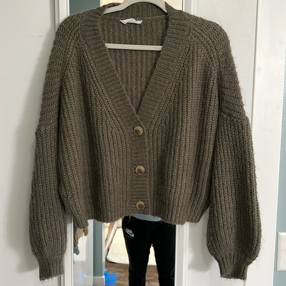 Carly Jean Sadie cropped sweater